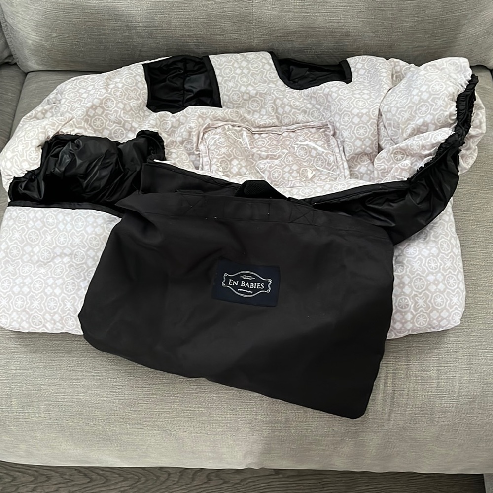 En Babies Infant high chair / shopping cart seat cover